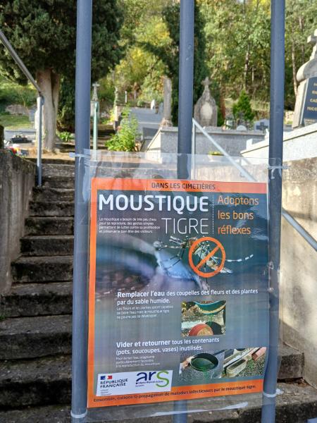 Dans nos cimetières, adoptons les bons gestes pour l’environnement !